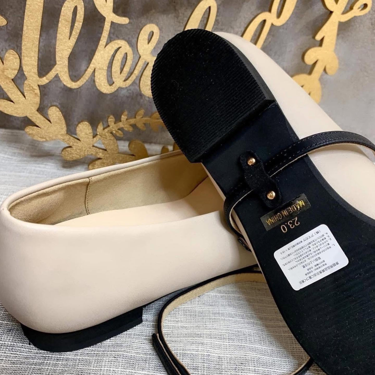❤️快閃⚡️$590 VIP$570 🇯🇵 新品 白兔仔🐰系列 Jelly Beans 2way 平底鞋 204-42979 1.5cm 平底  好輕身 有後踭兩邊cushion 貼 防刮腳系列 超厚鞋墊 非常好著  正常碼 米白色入