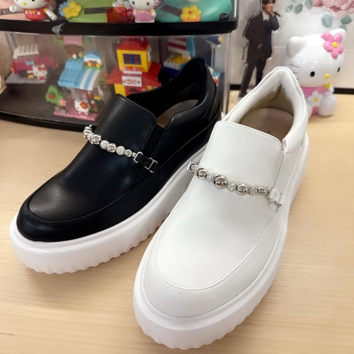 ❤️$550 VIP$530 🇯🇵JELLY BEANS 5cm 厚底  厚底雙向穿脫的柔軟寶石運動鞋 204-55107 正常碼 黑/白 2色入