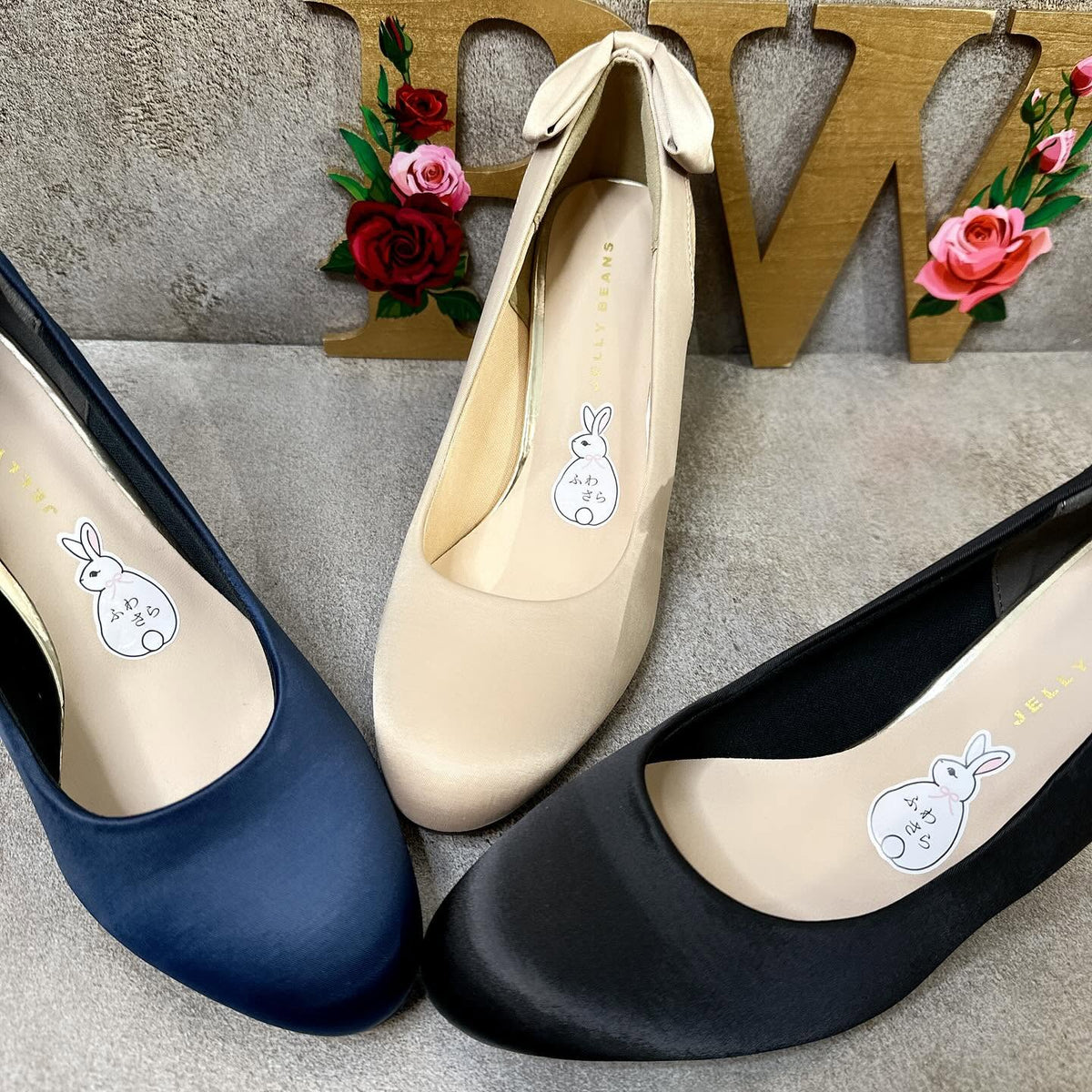On Sale❤️快閃⚡️$585 VIP$567 🇯🇵 新品JELLY BEANS 7.5cm 高 高跟鞋 👠 後踭及鞋踭拼喱士 立體蝴蝶結吊閃石高貴 204-59040 好好著白兔🐰仔系列 米/黑/紺3色入
