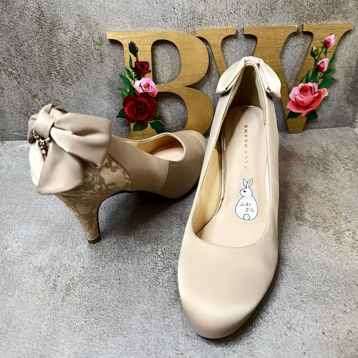 On Sale❤️快閃⚡️$585 VIP$567 🇯🇵 新品JELLY BEANS 7.5cm 高 高跟鞋 👠 後踭及鞋踭拼喱士 立體蝴蝶結吊閃石高貴 204-59040 好好著白兔🐰仔系列 米/黑/紺3色入