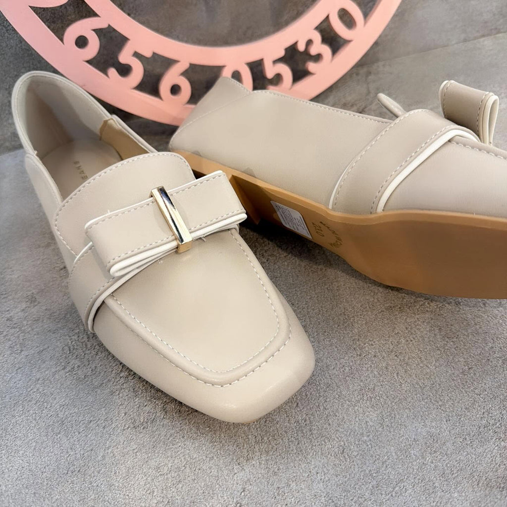 On Sale ❤️$570 VIP$550 🇯🇵 新品 Jelly Beans  立體蝴蝶結平底鞋🥿  210-51358 米色入