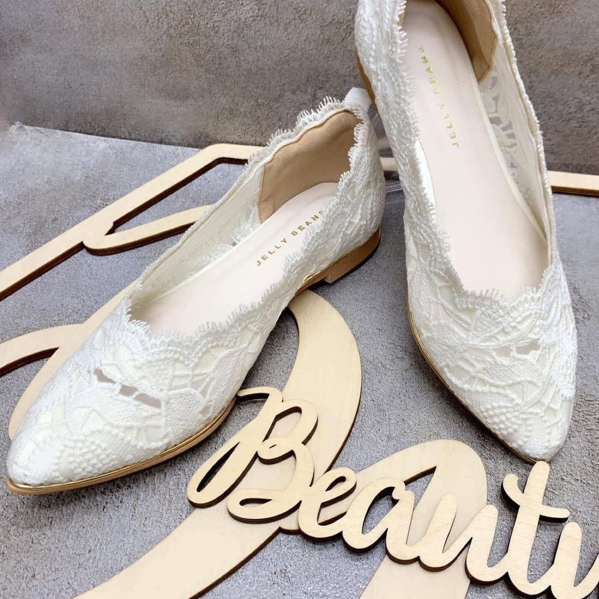 On Sale ❤️快閃⚡️$499 🇯🇵 新品 Jelly Beans 軟抅花布平底211-30231  1.3cm高 正常碼 非常好著 米白/藍/杏粉紅3色入
