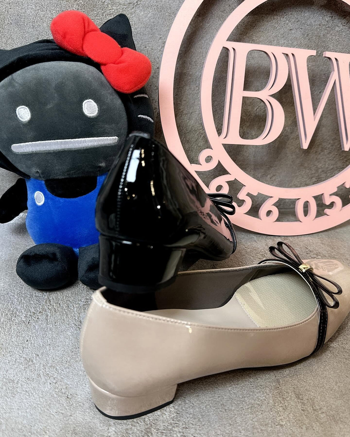 ❤️$650 VIP$630 🇯🇵 JELLY BEANS 3cm 高晴雨鞋 325-59134 漆皮小方頭 綴蝴蝶結 杏/黑 2色入