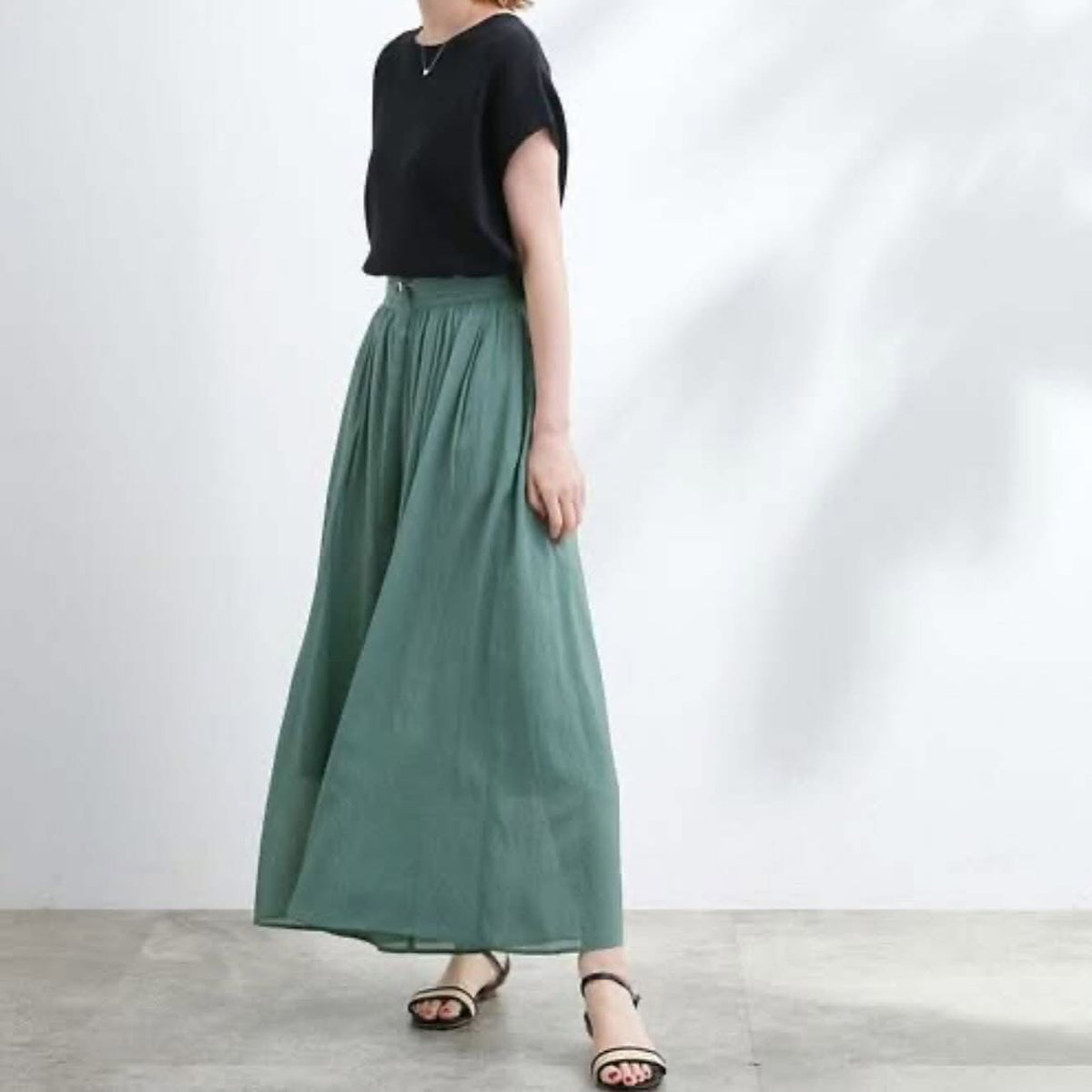On Sale ❤️快💨閃$299 🇯🇵 新品 Grove 背面橡筋腰裙褲 768-63024 黑/灰/綠 3色入
