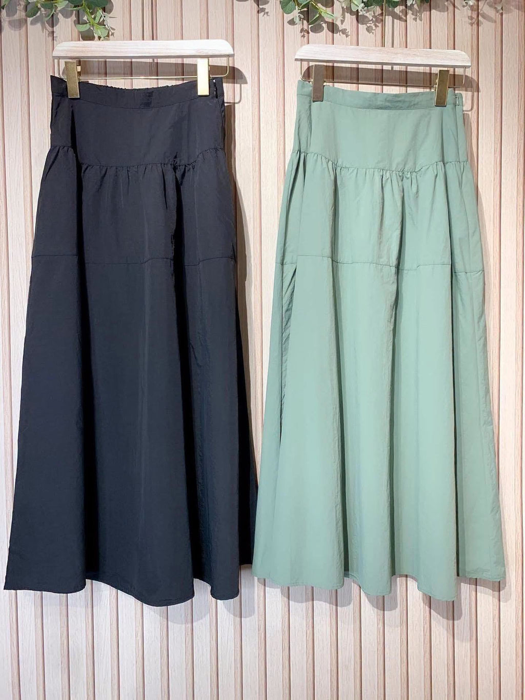 On Sale ♥️快閃⚡️$199 🇯🇵 新品 GYLE 背面橡筋腰半截裙 B68MY-2756 黑/綠2色入
