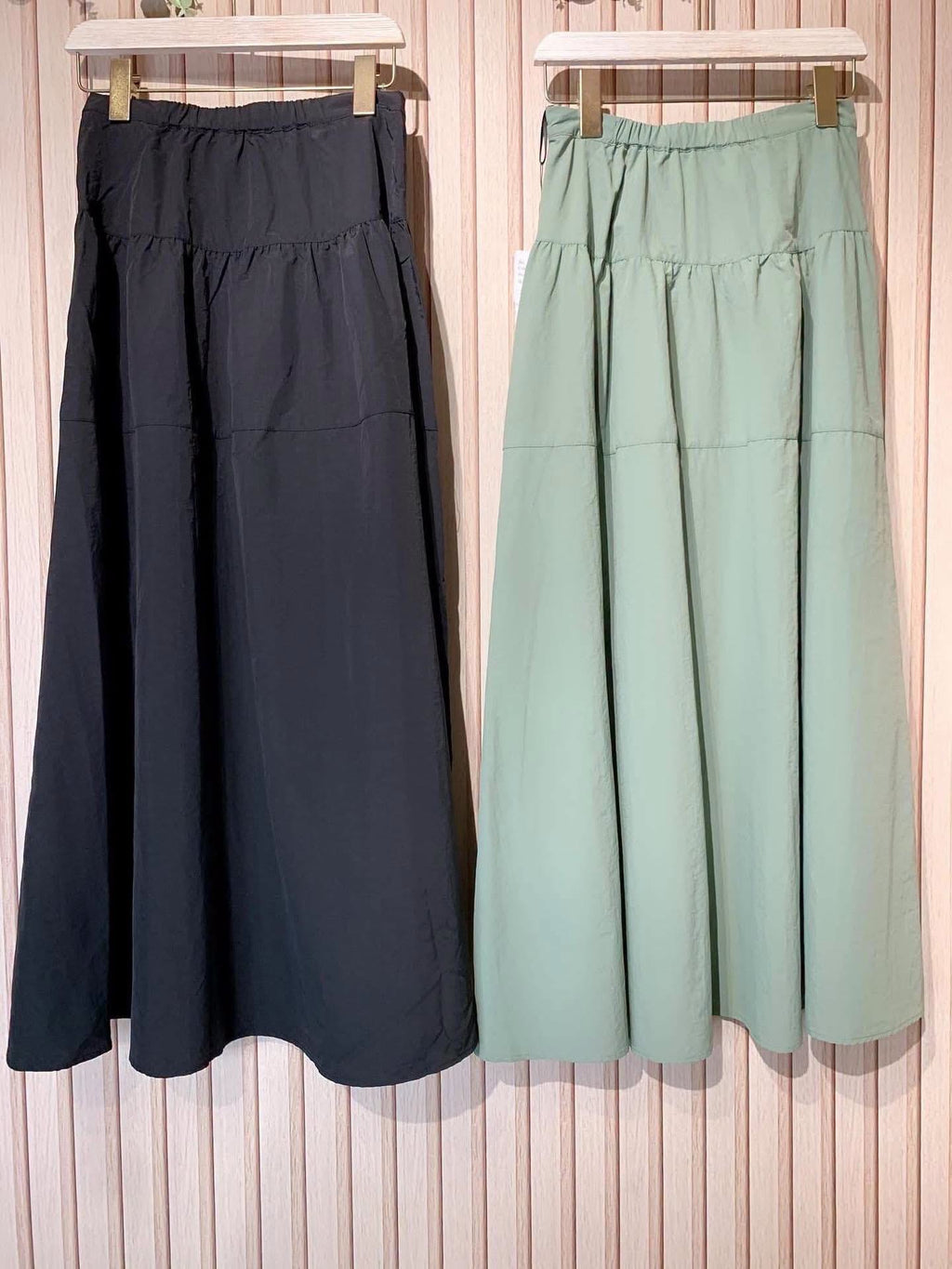 On Sale ♥️快閃⚡️$199 🇯🇵 新品 GYLE 背面橡筋腰半截裙 B68MY-2756 黑/綠2色入