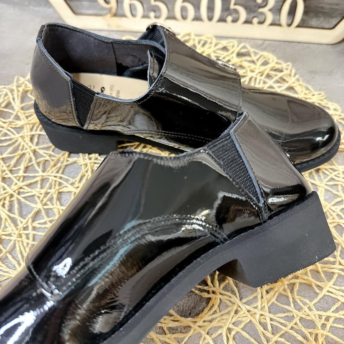 ❤️$770 VIP$750  🇯🇵 新品 日本製 Recipe 軟漆皮鞋👞 RP-564  3cm高 粗踭 正常碼  漆皮黑色色入